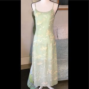 S P long dress with short lining, zipper 30” waist